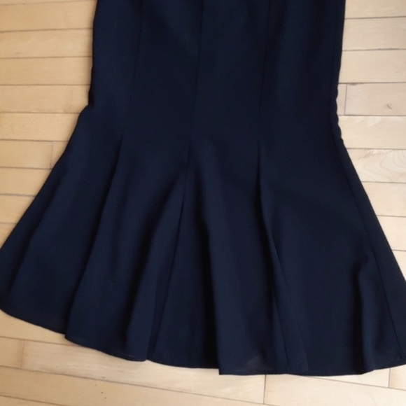 LAURA Crepe Maxi Skirt - Picture 4 of 11